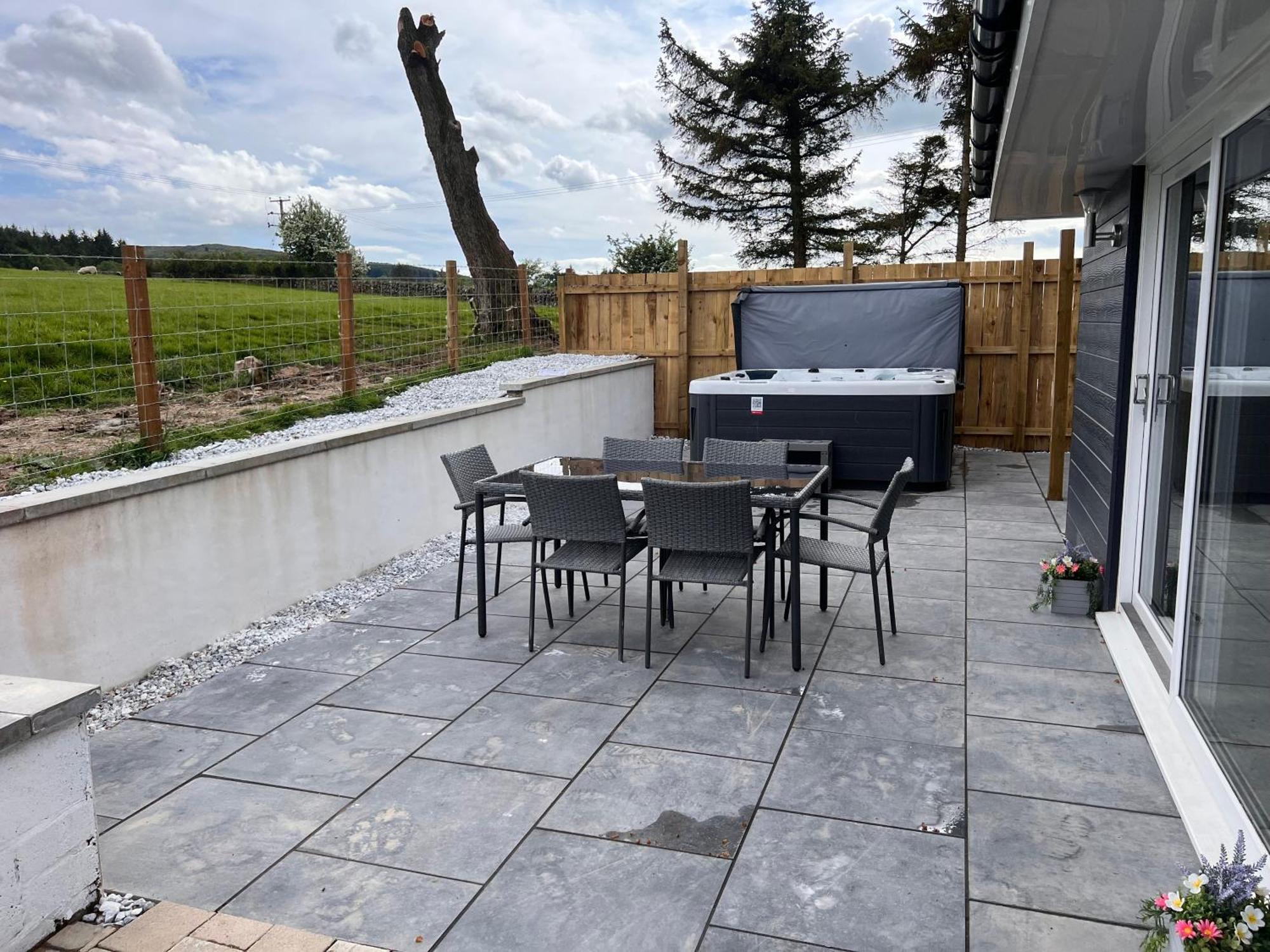 Woodlane Lodge With Private Hottub & Pool Table Dumfries Extérieur photo